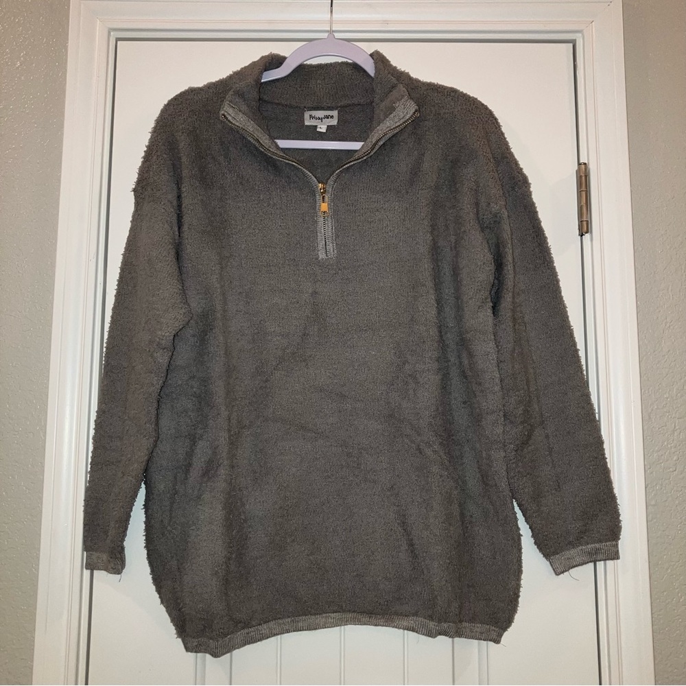 ‼️5 FOR $15‼️ NEW Prissy Jane Grey Plush Quarter Zip Pullover